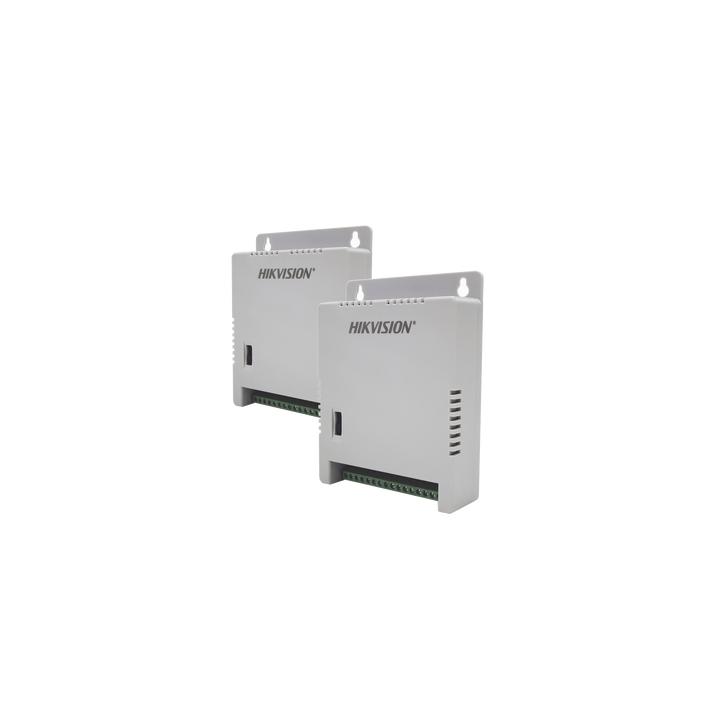 2 Fuentes de Poder Regulada (12 Vcc / 13.5 Vcc / 15 Vcc) para 16 Cámaras / 1 Amp por Salida / Voltaje de Entrada 90 -