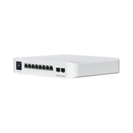 Switch UniFi Pro 8 PoE Administrable Capa 3, 8 puertos GbE / (6) puertos POE+ af/at y (2) puertos POE++ 802.3bt / (2)