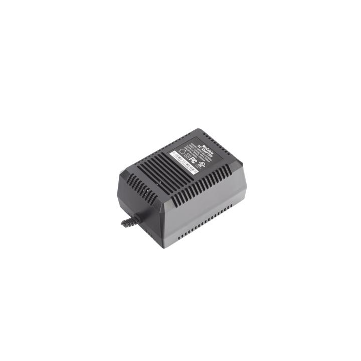 Transformador de 24 VCA / 2.5 Amp (60 VA) / Multiples Usos / Recomendado para PTZ TURBOHD e IP / Interior