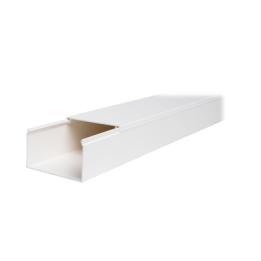 Canaleta TMK-4577 en PVC Blanco Autoextinguible: Solución Segura y Estética para Entornos Interiores, con Gran