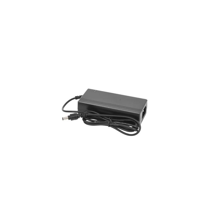 Fuente de Poder Regulada 12 Vcc / 3.3 Amp. / Conector 5.5 mm / Recomendado para DVR´s y PTZ TURBOHD