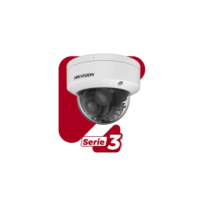 Domo IP 4 Megapixel / Lente Mot. 2.7 - 13.5 mm / Dual Light (40 mts IR + 40 mts Luz Blanca) / SSD Integrado 256 GB / 2