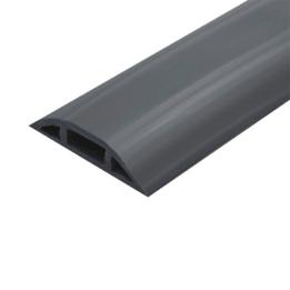 Canaleta flexible negra de PVC auto extinguible, para instalaciones eléctricas en piso ó zóclo  (Rollo de 25mts.)