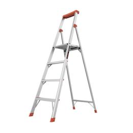 Escalera con 4 peldaños de 1.8 metros de aluminio.