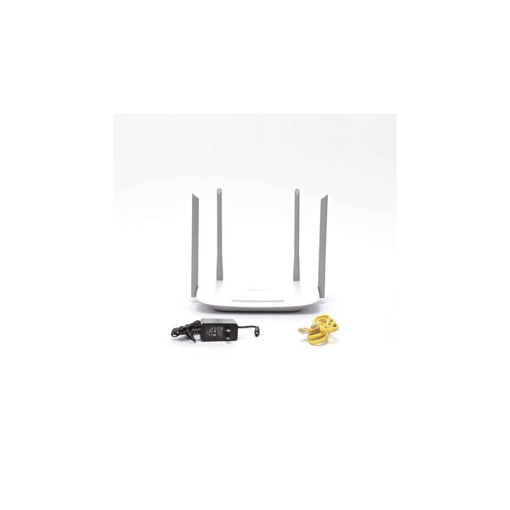 Router Inalámbrico ISP / Doble Banda AC1200 / 4 Antenas Externas / 3 Puertos LAN 10/100/1000 Mbps / 1 Puerto WAN