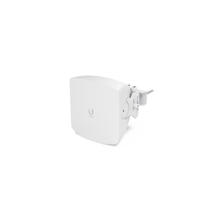 UISP Access Point Multipunto Tecnología Wave en 60 Ghz, hasta 15 estaciones, hasta 5.4 Gbps, respaldo en 5 Ghz. 1