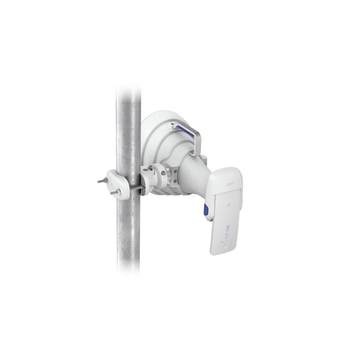 Antena Sectorial 30° tipo Horn para Multipunto, 19.5 dBi. Rango extendido 5.15 - 6.875 GHz. Alto aislamiento al ruido.