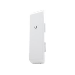 NanoStation airMAX M2 CPE,  hasta 150 Mbps, frecuencia 2 GHz (2412-2462 MHz) con antena integrada de 11 dBi