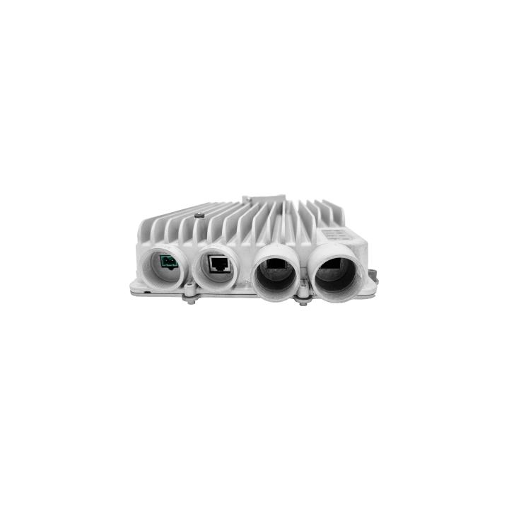 Radio Backhaul PTP, Antena integrada de 8 dBi, MIMO 4X4, 5.1 - 6.4 GHz, IP67, Velocidad hasta 3 Gbps, Adaptación