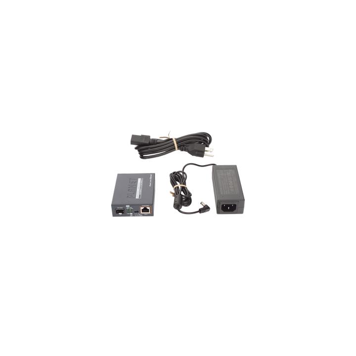 Convertidor de Medios PoE, 1 Puerto RJ45 Gigabit con Salida PoE 802.3af/at/bt (Hasta 60 W)/ 1 Puerto SFP 100/1000BASE-X