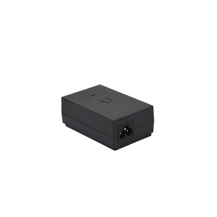 Adaptador PoE Ubiquiti de 24 VDC, 1.25 A con puerto Gigabit