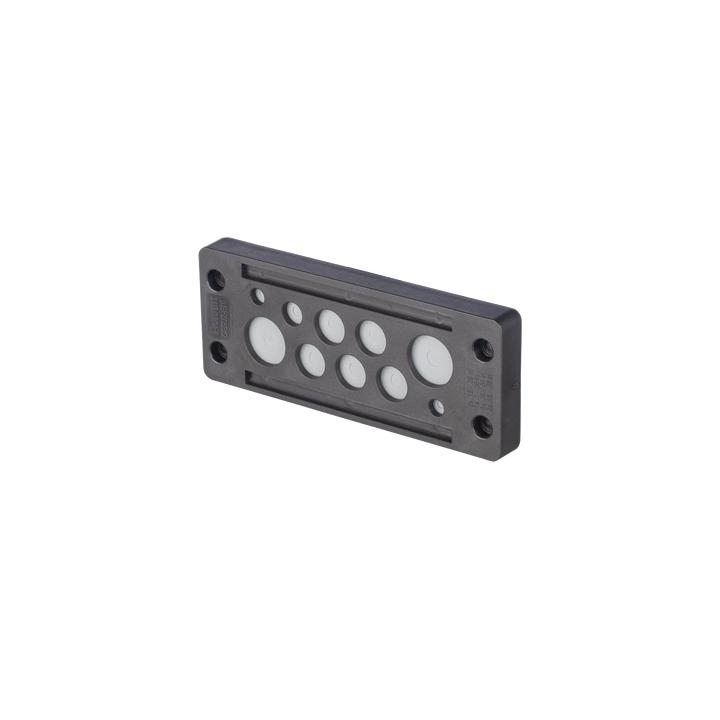 Pasacable de 10 Orificios de Marco Rectangular, IP65, 4.41" X 1.42", para Cables no Terminados, Color Negro.