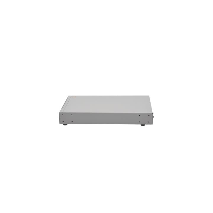 Switch Capa 3 Stackeable 10 Gigabit , 12 puertos 100/1000/10G Base-T (RJ-45)  y 4 puertos SFP/SFP+ 10G