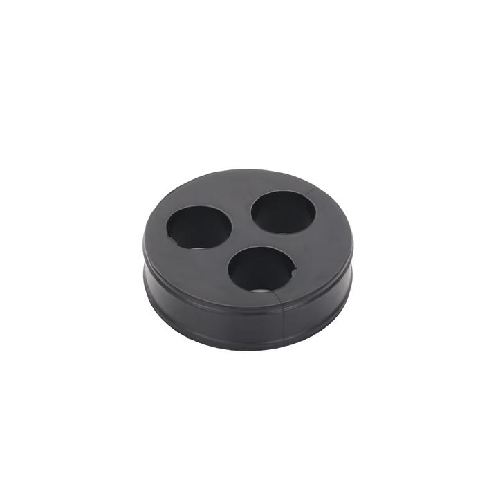 Inserto de Caucho de 4" Con Tres Orificios para Cable de 7/8 in