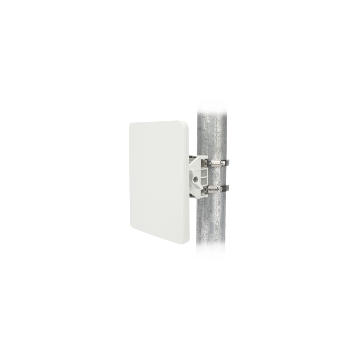 1 Gbps de capacidad / Suscriptor en 5 GHz / Force 4518 / 5 GHz / Antena Panel 18 dBi / Canales 20-40-80 MHz / MIMO 2x2