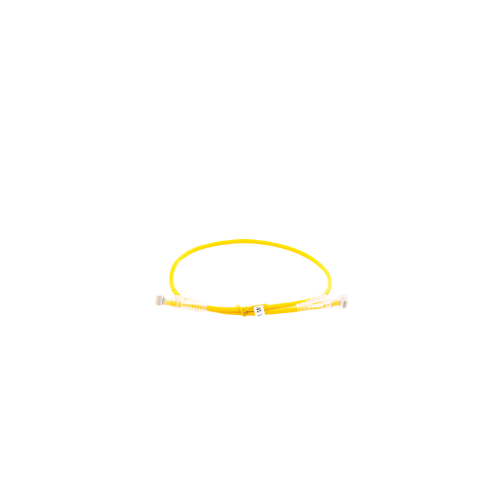 Cable de Parcheo Slim UTP Cat6A - 0.5 Metros (1.64 Pies) Amarillo, Diámetro Reducido (28 AWG)