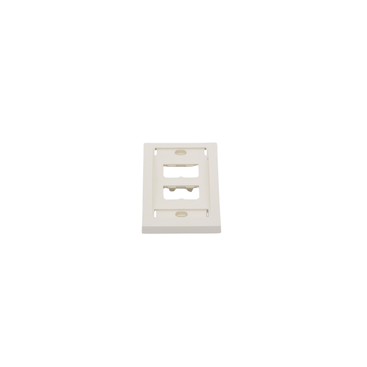 Placa de Pared Vertical Ejecutiva, Salida Para 4 Puertos Mini-Com, Con Espacios Para Etiquetas, Color Blanco Mate