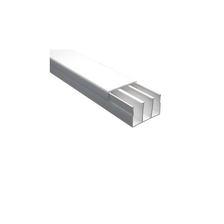 Canaleta sin troquel con tapa color blanco de PVC auto extinguible, 40 x 62 tramo 2.5m (6301-01251)