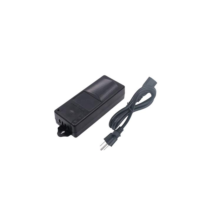 Fuente de Poder de 4 Salidas de 11 - 15 Vcc / 5 Amper /  Voltaje de Entrada 110- 240 Vac / Fusible Termico PTC