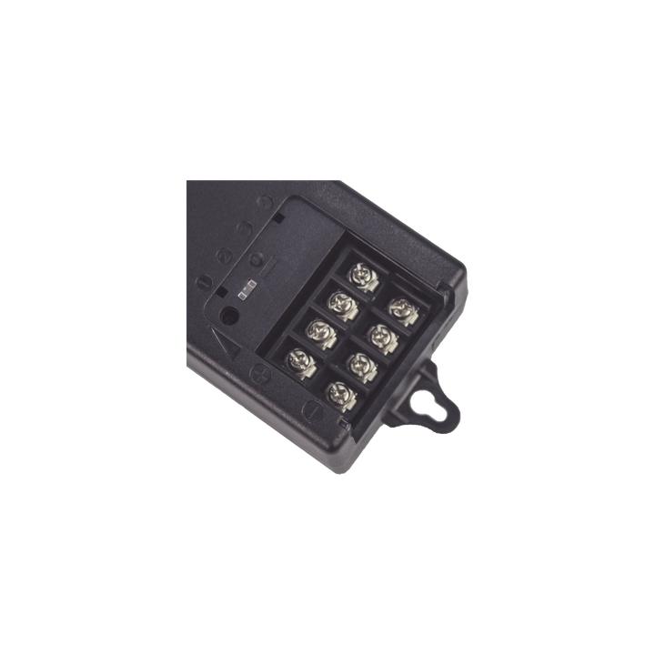 Fuente de Poder de 12 Vcc @ 5A / 4 Cámaras / FILTRO DE RUIDO ESPECIAL PARA CAMARAS 4K / Fusible Reseteable Inter