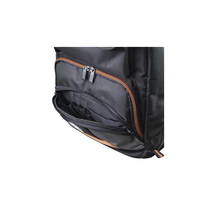 Mochila para Herramientas Tradesman Pro™ de 44.5 cm en Color Negro con 35 Bolsillos (No incluye herramientas).