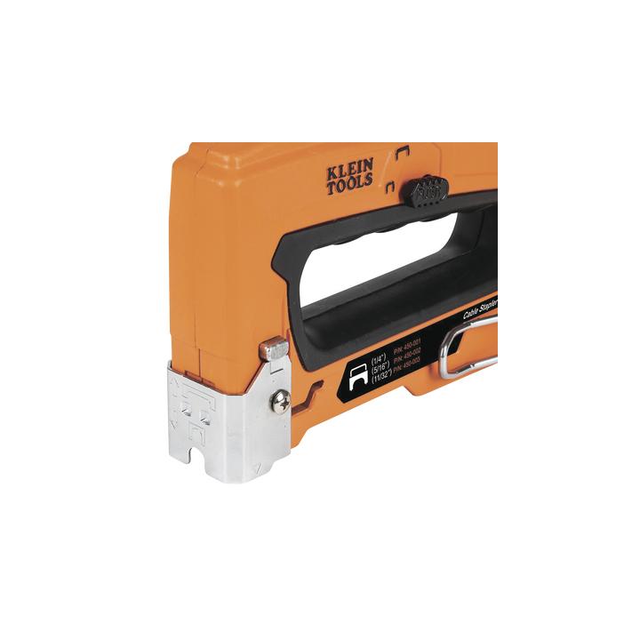 Grapadora para Cables de Voz, Datos y Video (UTP) a Madera / Tablaroca. Compatible con Grapas 450-001, 450-002, 450-003