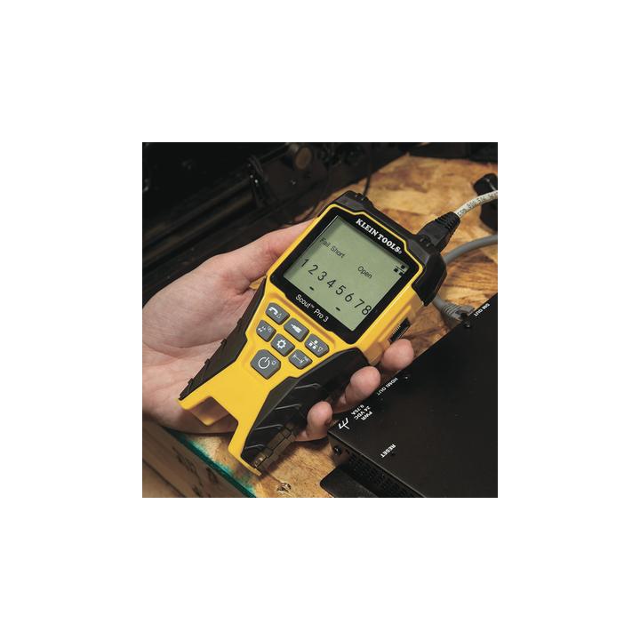 Probador Scout™ Pro 3 con kit de transmisores remotos de ubicación.